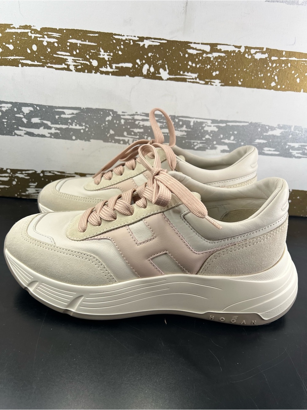 Hogan Hi-Fi